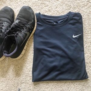 Nike Men’s Dri-Fit short sleeve men’s large shirt